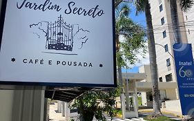 Café e Pousada Jardim Secreto